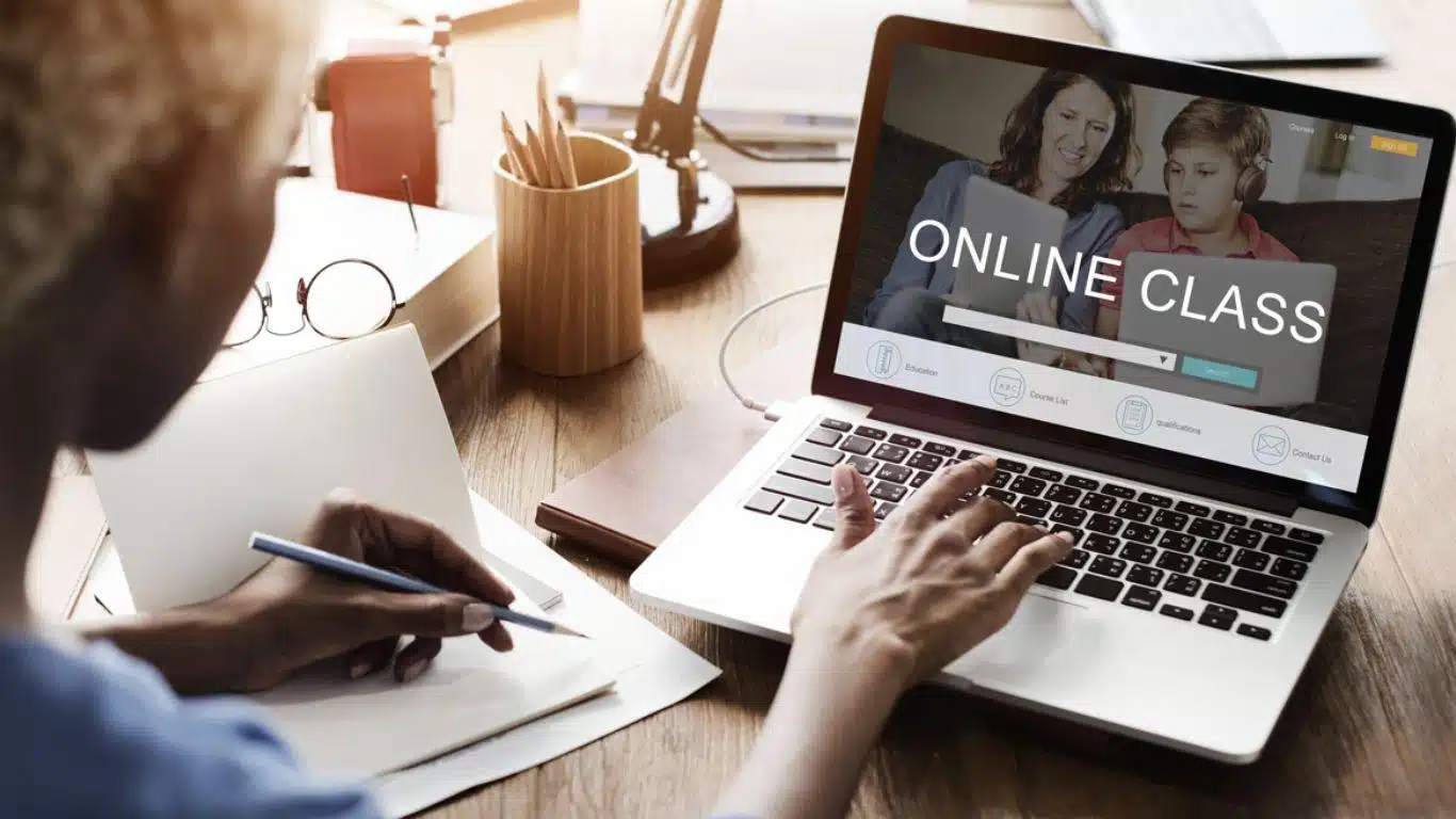 Benefits of Online Education for Working Professionals