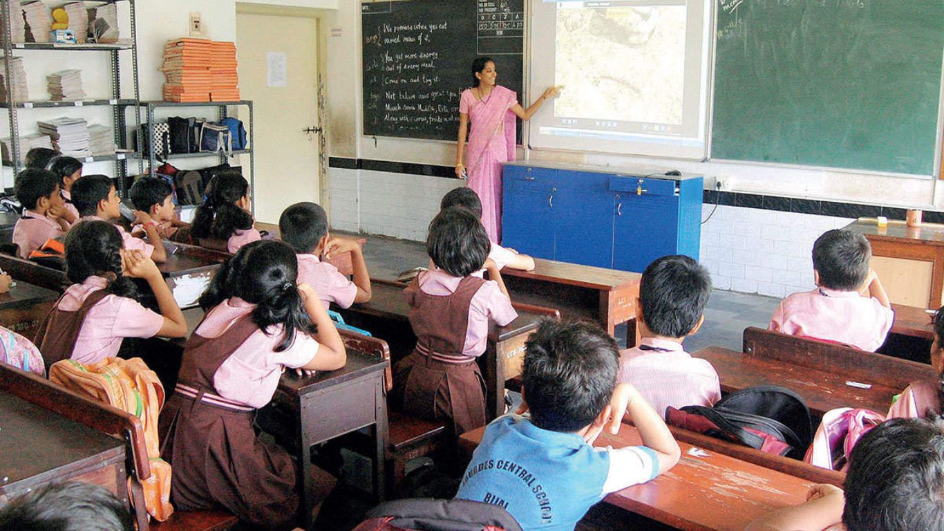 What makes Half of Indian Students Unemployable - Possible Solutions