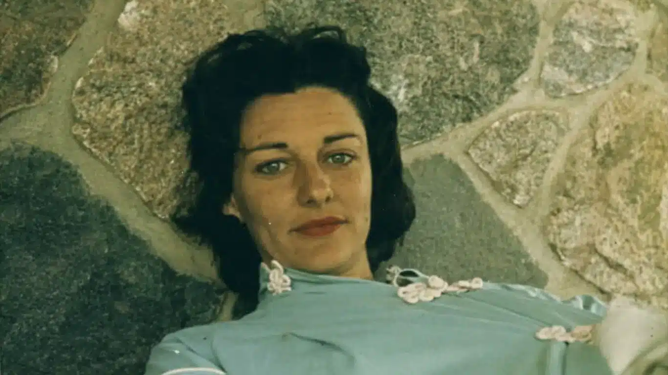 Famous Authors Who Suffered From Mental Illness - Anne Sexton (1928–1974) - Bipolar Disorder