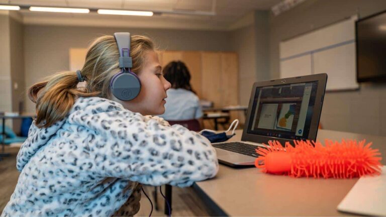 Beneficios de los audiolibros para estudiantes con problemas de aprendizaje