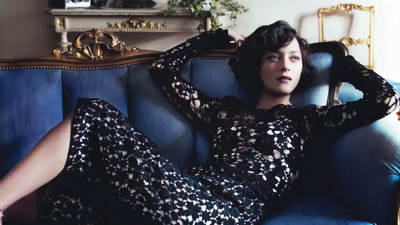 10 Most Beautiful Actresses in DC Movies - Marion Cotillard 