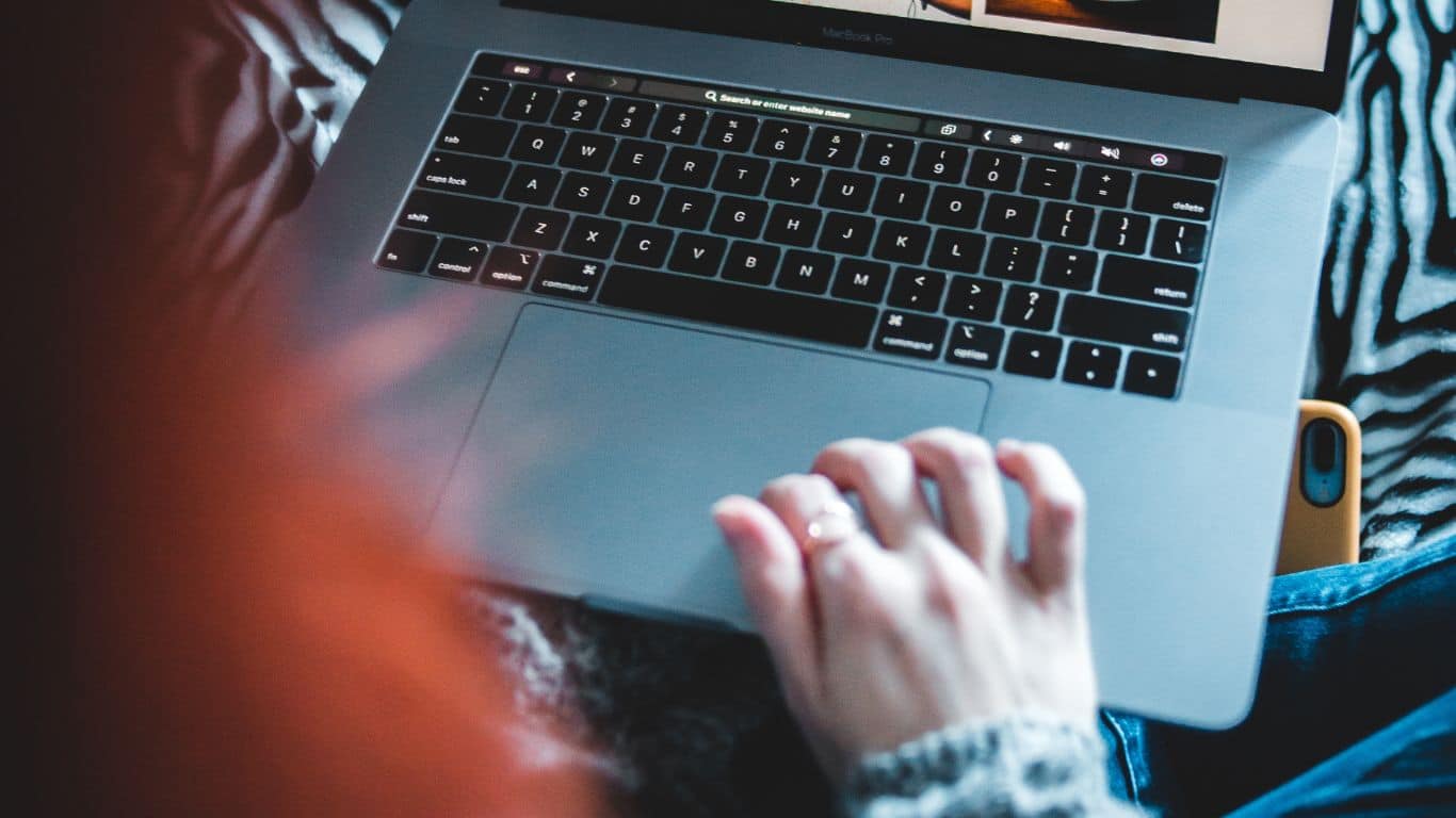 Why Books Are Better Than Internet?