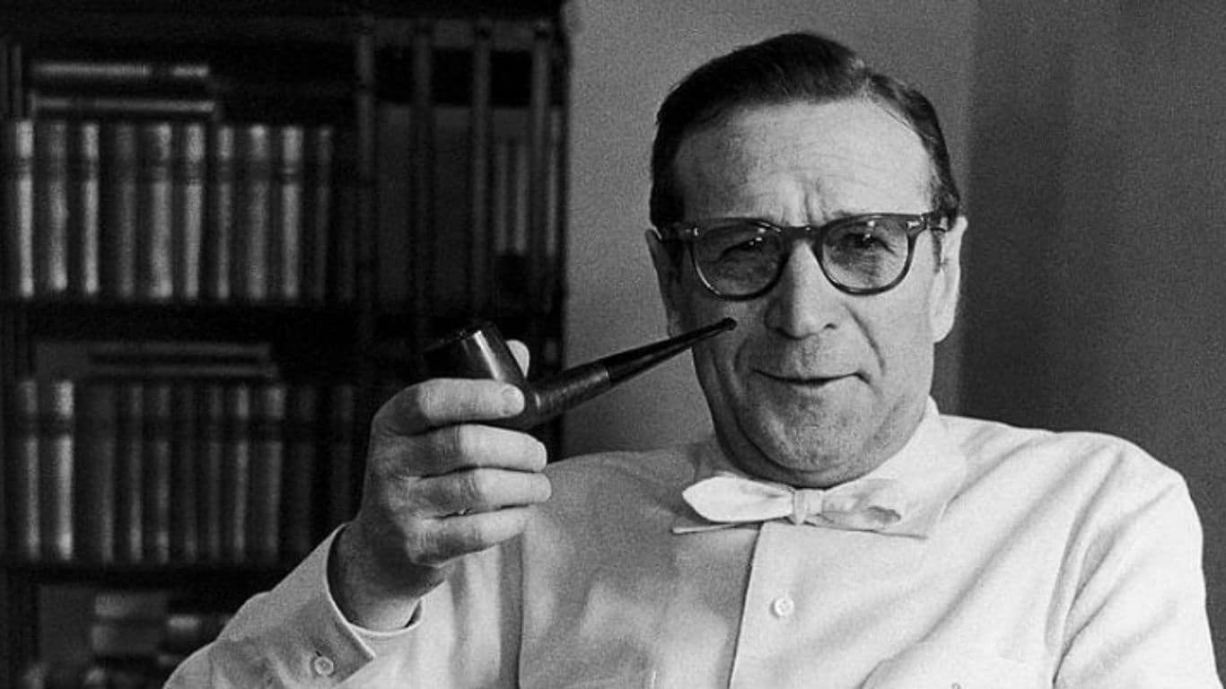Top 20 Best-Selling Authors of All Time - Georges Simenon