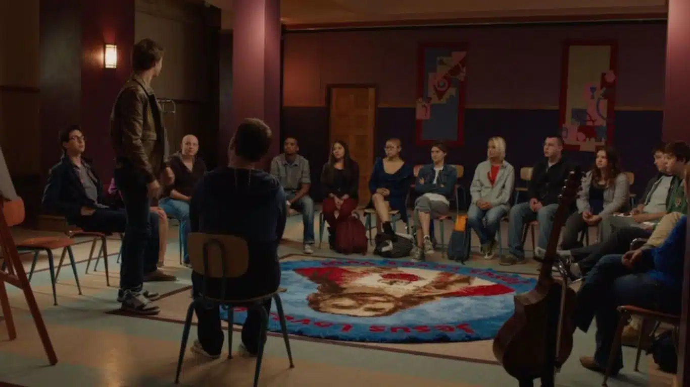 10 Emotional Moments in The Fault in Our Stars - Augustus meets Hazel: Support group encounter