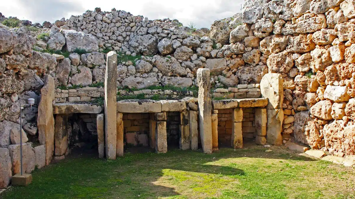 10 Oldest Monuments In the World - The Megalithic Temples of Malta