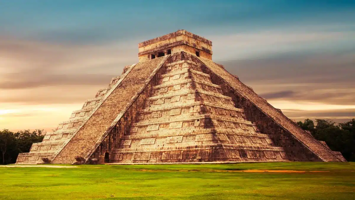 10 Oldest Monuments In the World - Chichen Itza, Mexico