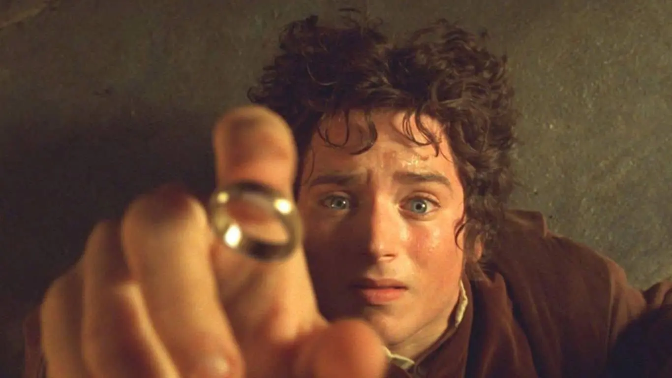 10 Movies Featuring The 'Chosen One' Theme - "The Lord of the Rings: The Fellowship of the Ring" (2001)