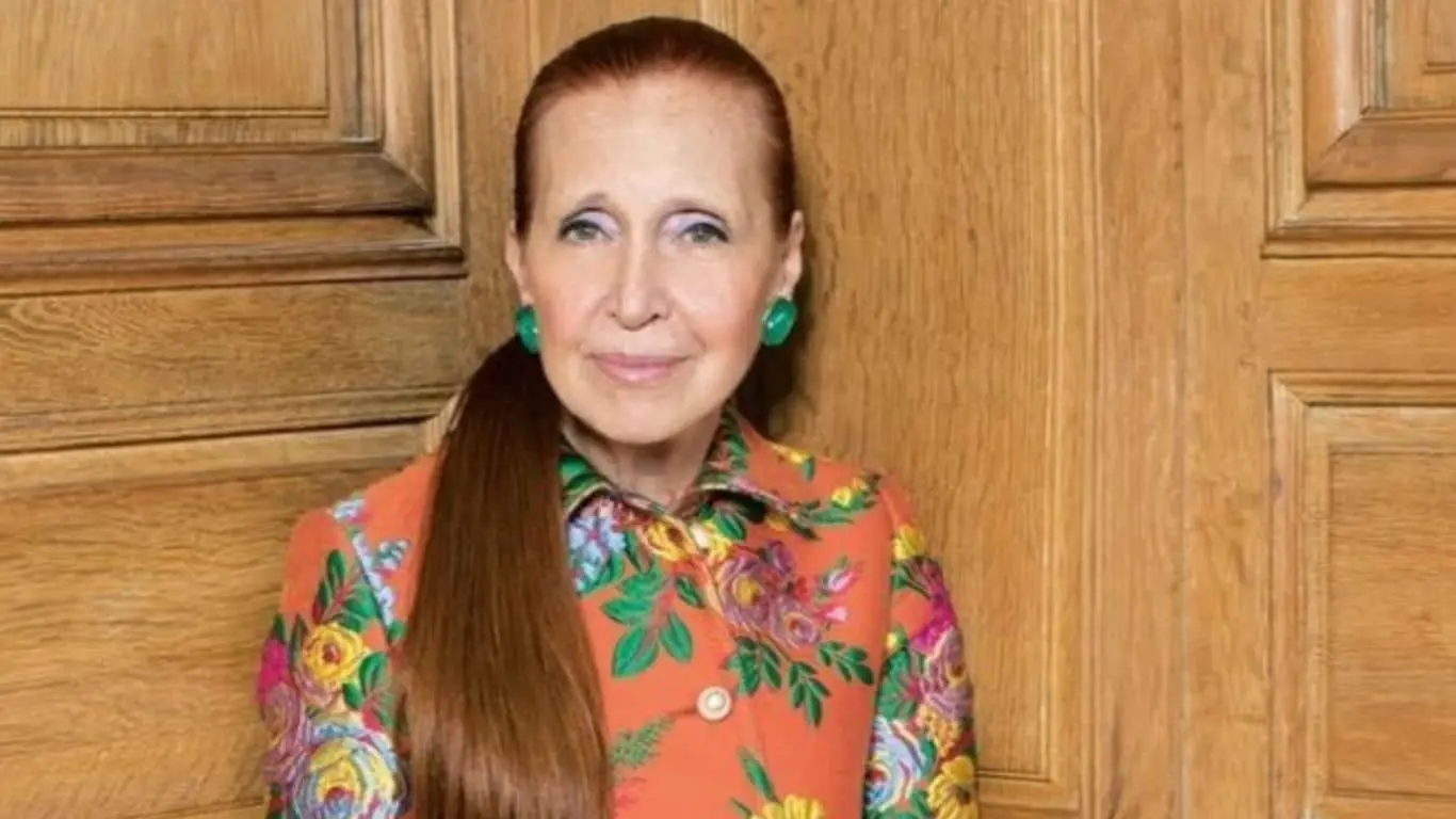 10 Must-Read Authors whose name starts with D - Danielle Steel