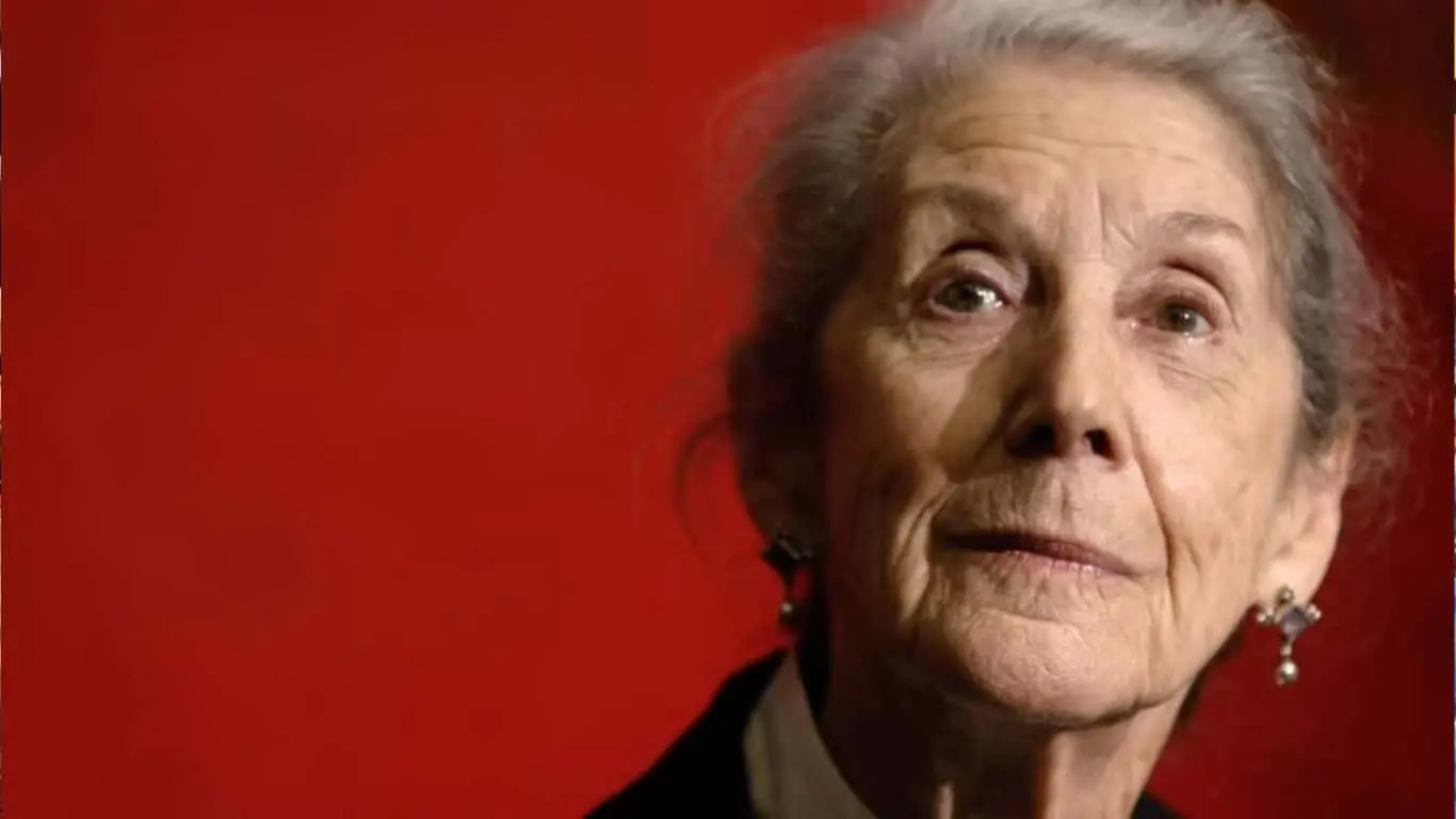 10 Must-Read Authors whose name starts with N - Nadine Gordimer