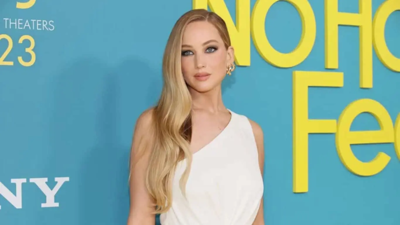 10 Most Beautiful Actresses in Superhero Movies - Jennifer Lawrence