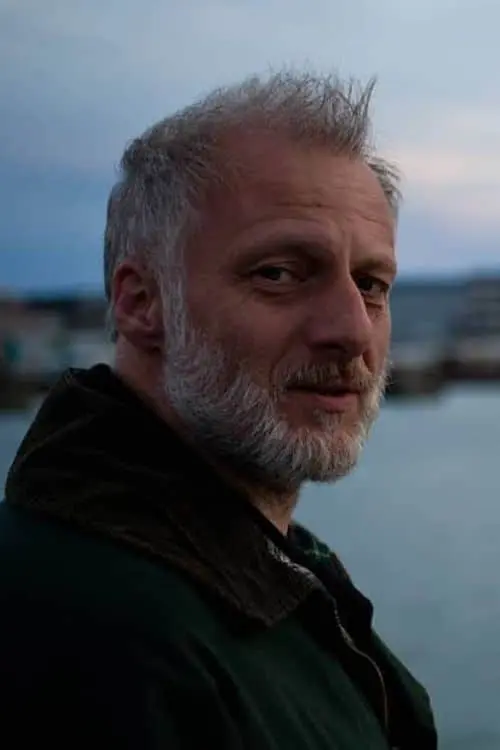 Must-Read Authors whose name starts with Q - Quentin Bates