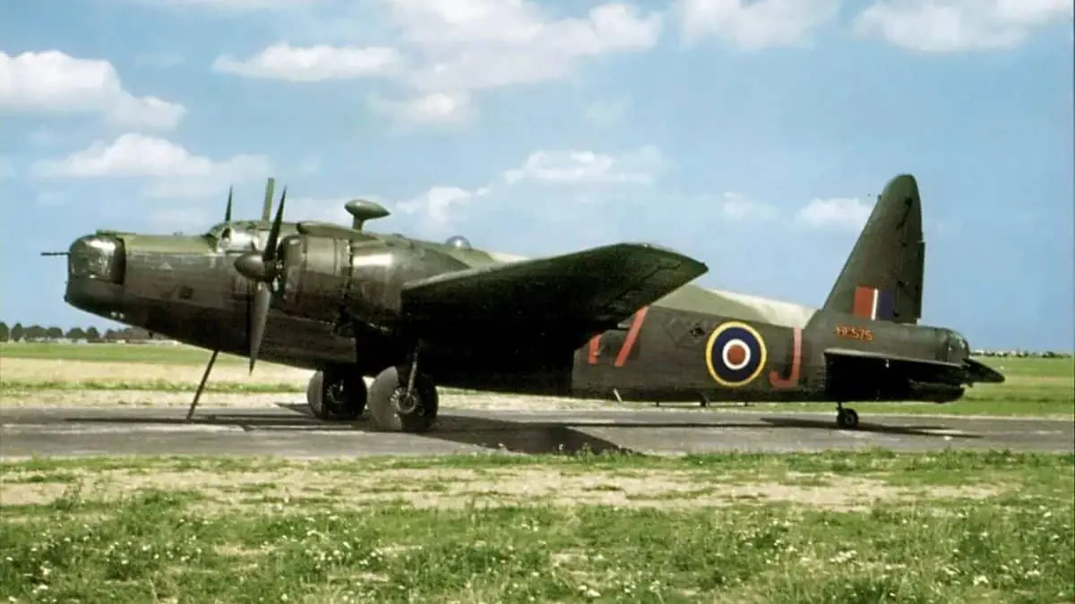 Major Historical Events on December 23 - Today in History - 1937 - First Flight of Vickers Wellington Bomber