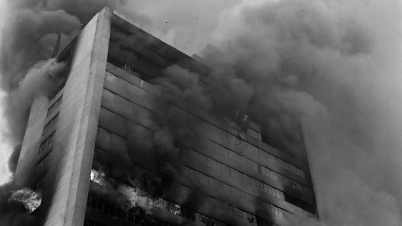 Major Historical Events on December 25 - Today in History - 1971: Daeyeonggak Hotel Fire in Seoul