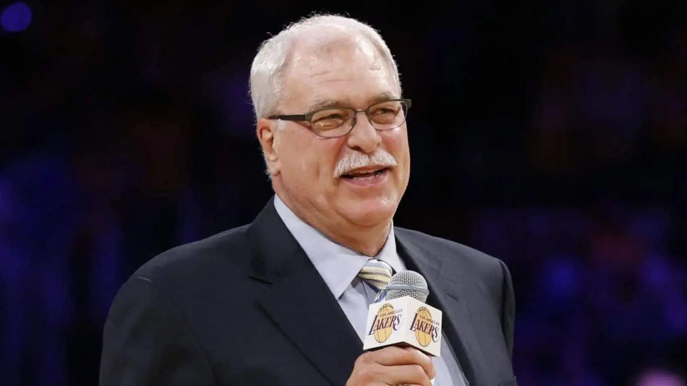 Major Historical Events on December 25 - Today in History - 2008: Phil Jackson Wins 1,000th Game