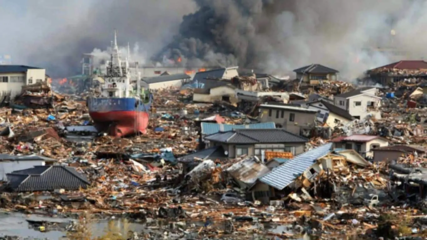 Major Historical Events on December 28 - Today in History - Echigo Earthquake Tragedy (1828)
