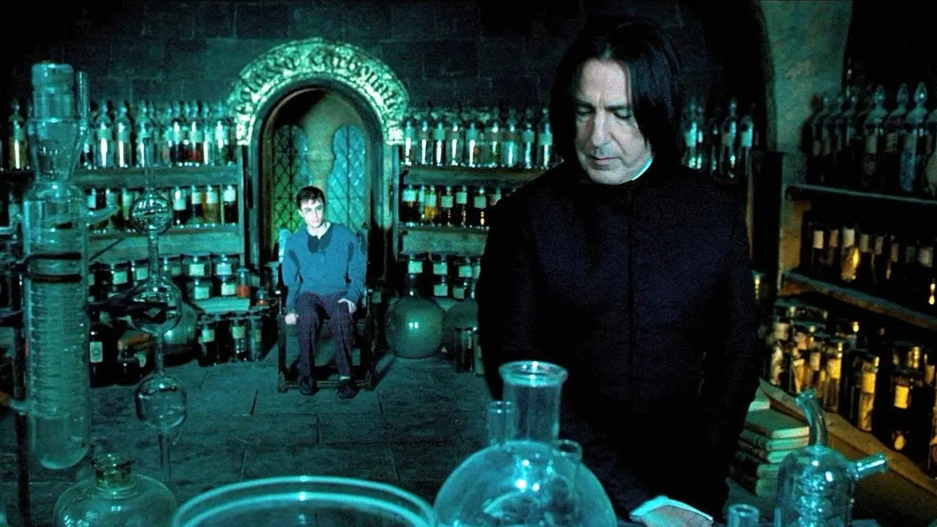 15 Most Powerful Spells in the Wizarding World of Harry Potter - Legilimens