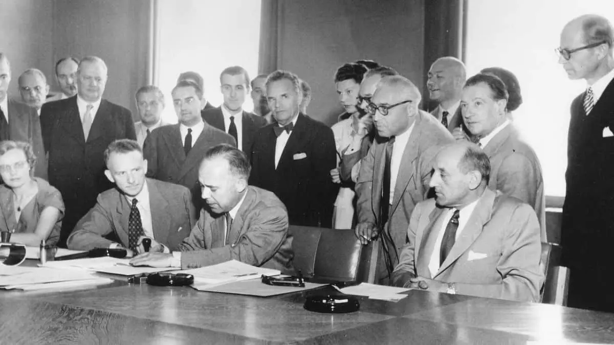 Major Historical Events on December 14 - Today in History - 1950: UN High Commission for Refugees