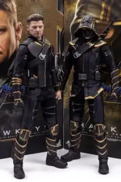 Ranking the Top 10 Avengers Costumes -Hawkeye's Suit