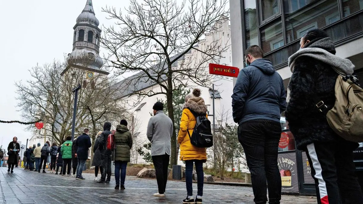 Major Historical Events on January 11 - Today in History - 2022: WHO's COVID-19 Warning