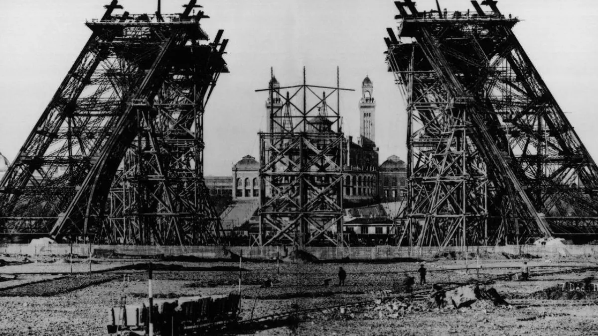 Major Historical Events on January 26 - Today in History - 1887: Eiffel Tower Construction Begins