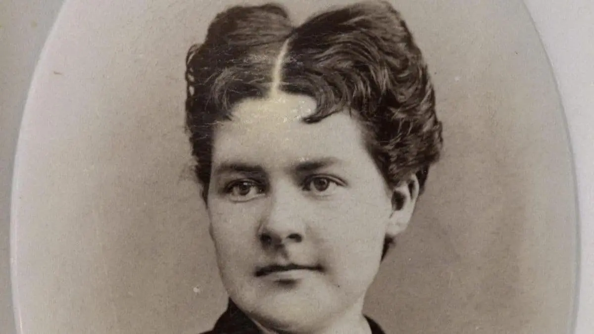 1897: First Female State Senator