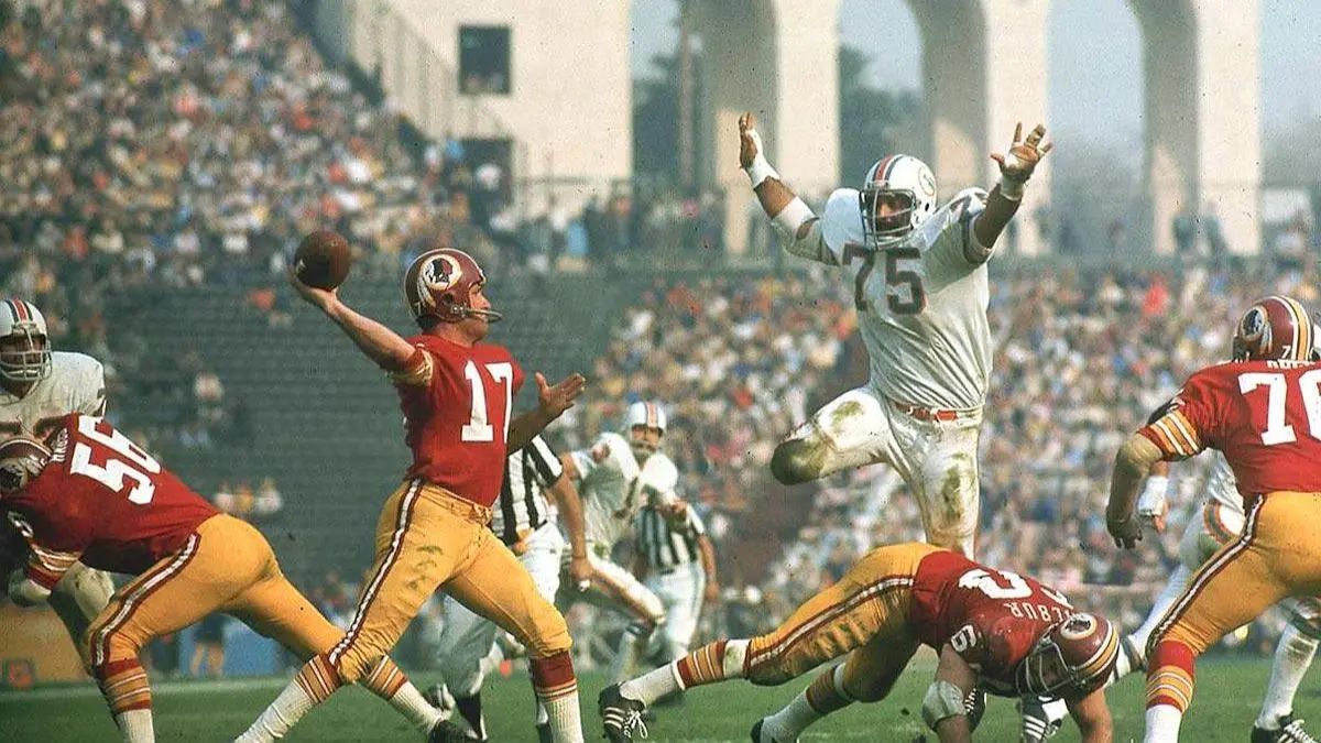 Major Historical Events on January 14 - Today in History - 1973 Super Bowl VII, Dolphins vs. Redskins