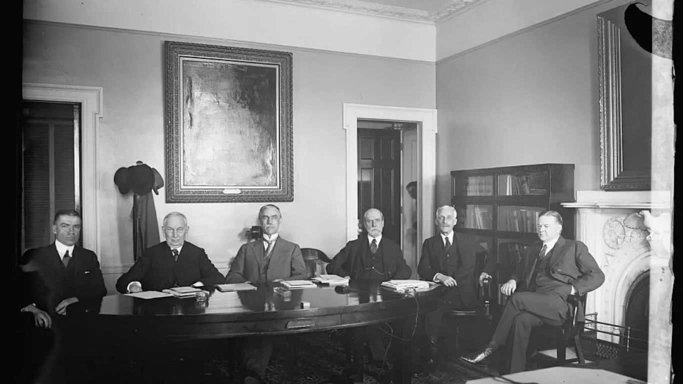 Major Historical Events on February 9 - Today in History - 1922: Establishment of World War Foreign Debt Commission