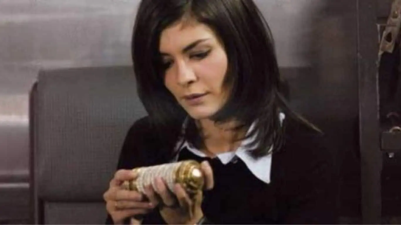 10 Memorable characters from Books Whose Names Begin with ‘S’ - Sophie Neveu ("The Da Vinci Code" by Dan Brown)