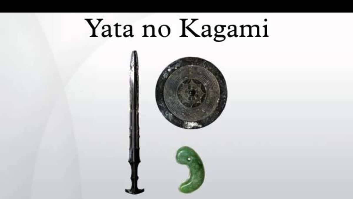 Yata-no-Kagami (Miroir sacré)