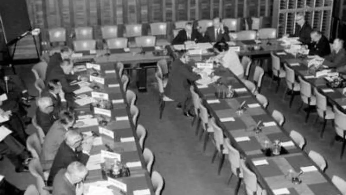 Major Historical Events on March 26- Today in History - 1975 - Biological Weapons Convention