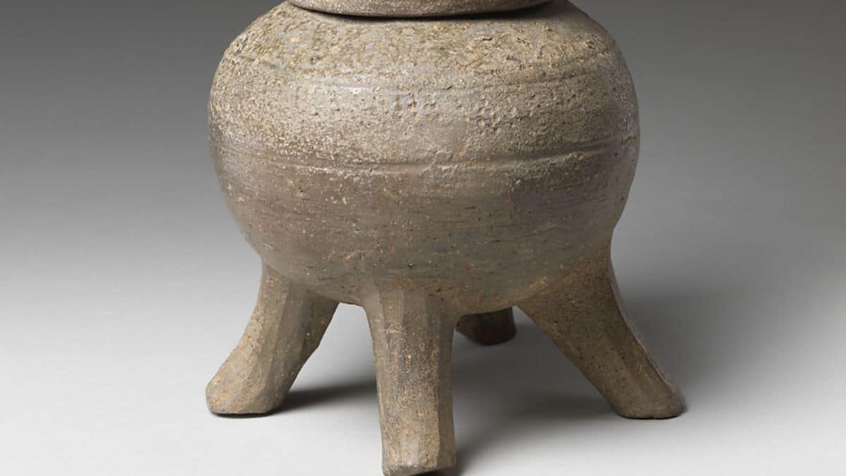 10 armes les plus puissantes de la mythologie japonaise - Hōrai-no-Kama (Hōrai Pot)