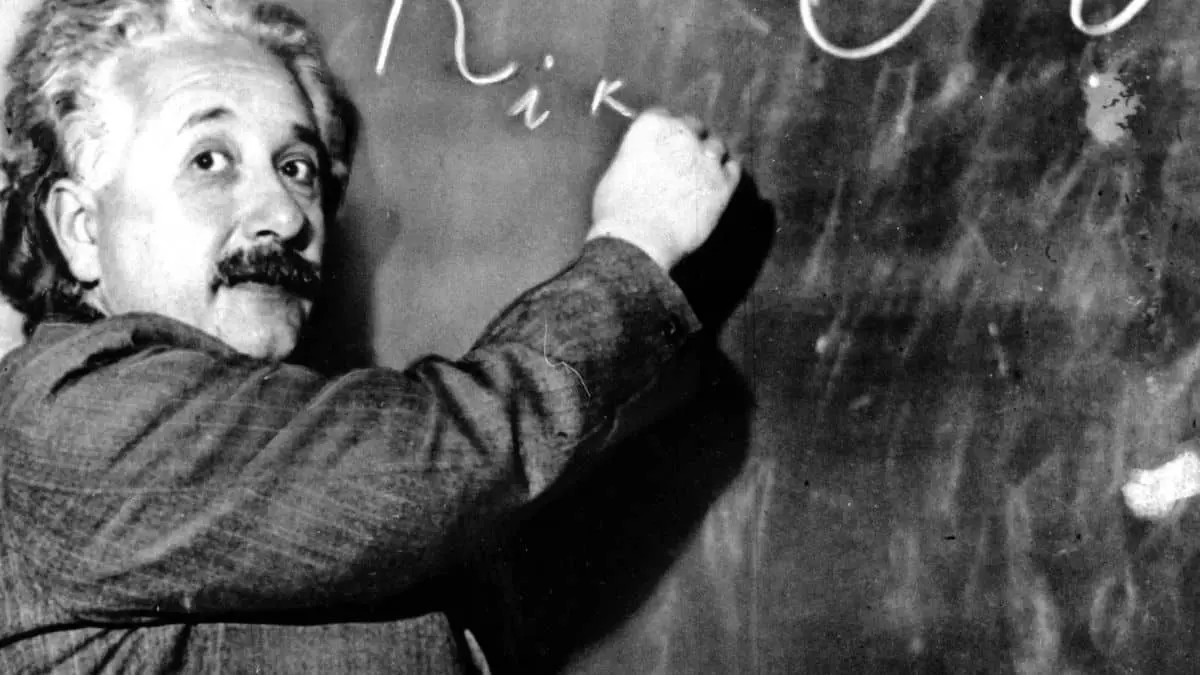 1916: Einstein's Theory Published