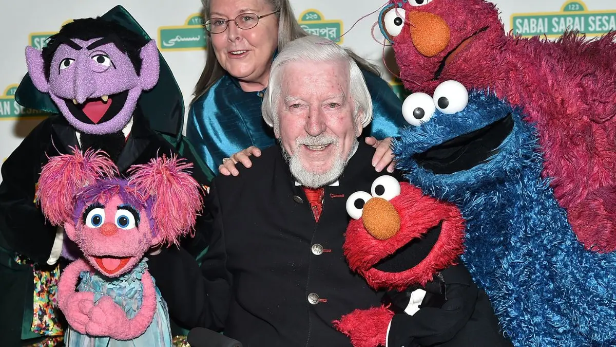 Death of Puppeteer Caroll Spinney - 2019