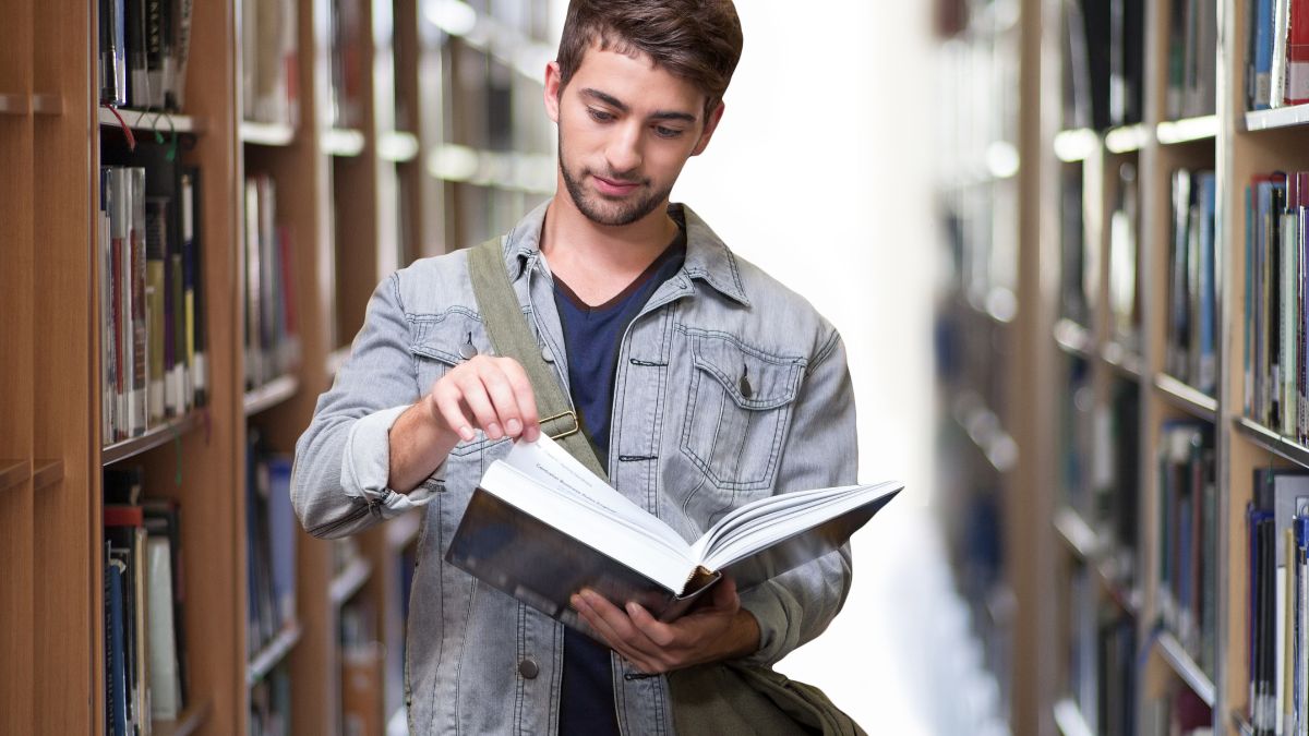 How to Make Solo Reading a Daily Habit You’ll Love?