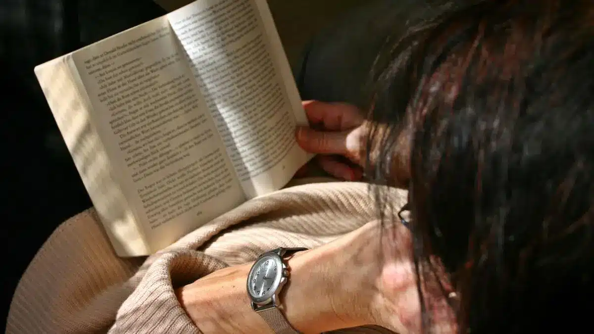 Spoiler-Free vs. Spoiler-Filled Reviews: What Do Readers Actually Prefer?