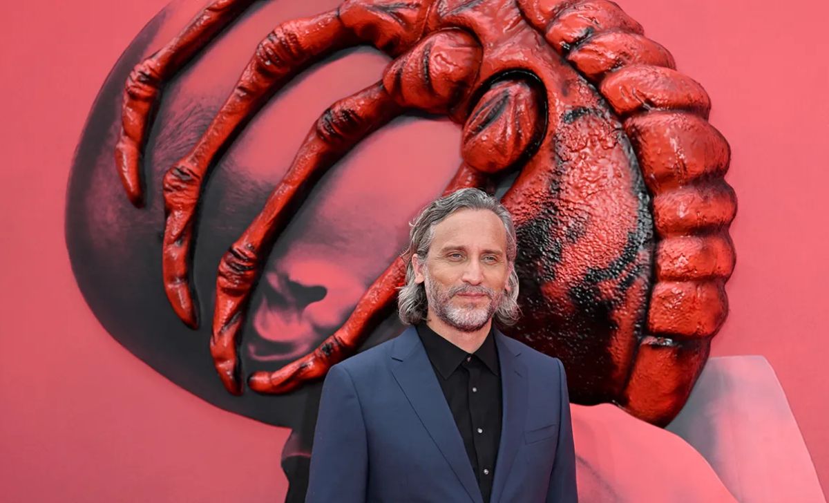Fede Álvarez Steps Down as Director of Alien Romulus Sequel but Stays On as Producer (2)