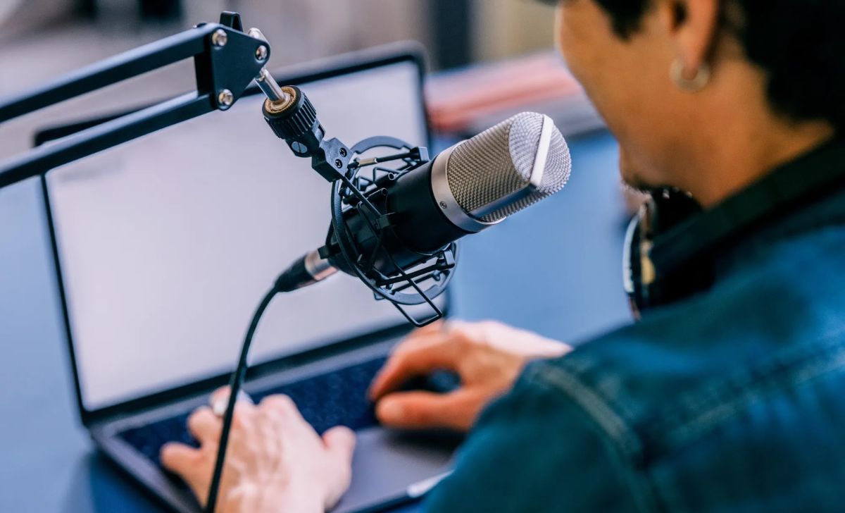 How Podcasts Are Helping Authors Connect with Fans