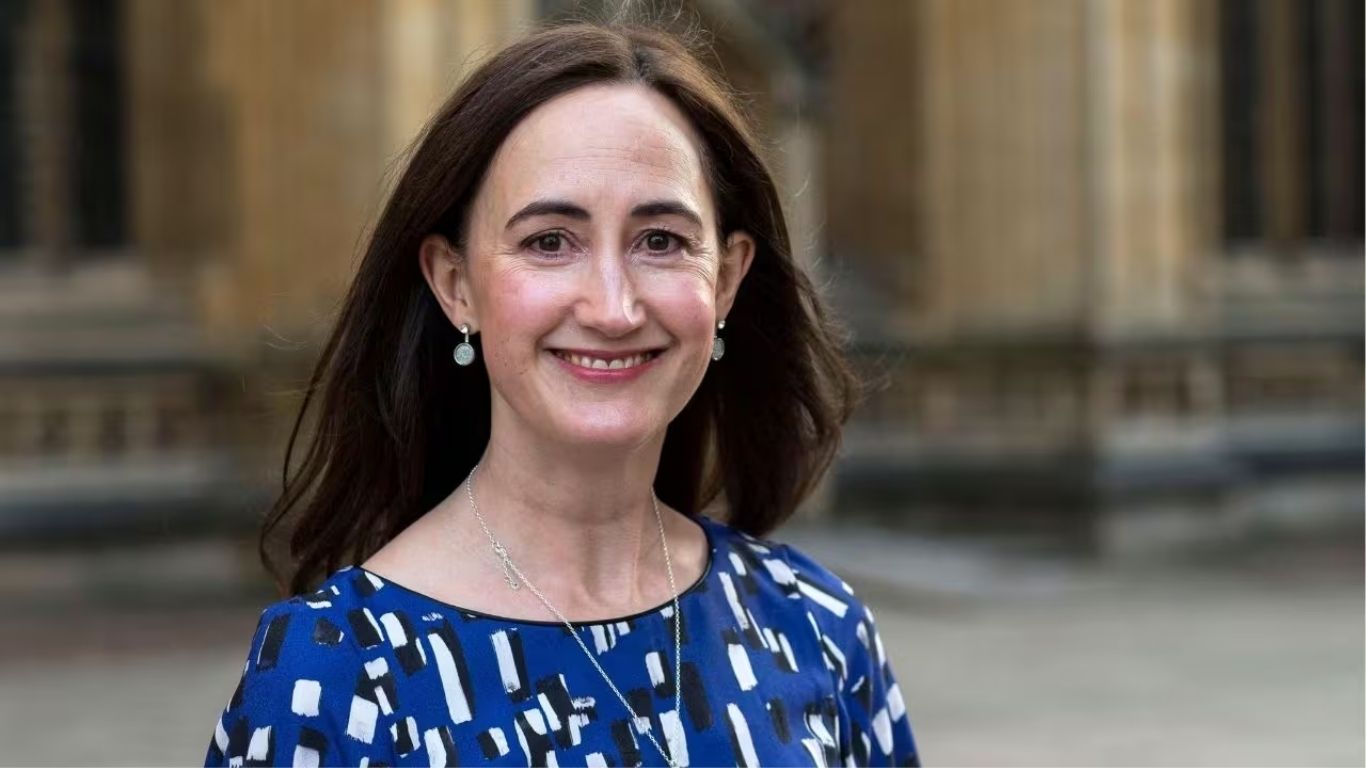 Sophie Kinsella Dies at 55; Beloved ‘Shopaholic’ Author Leaves a Timeless Literary Legacy