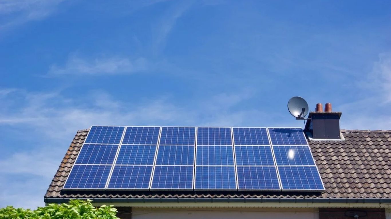 How Do Solar Panels Generate Electricity