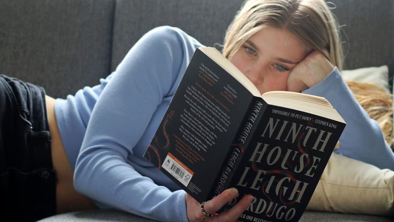 What Exactly Makes a Fantasy Novel Cozy Defining the Subgenre in 2026 (4)