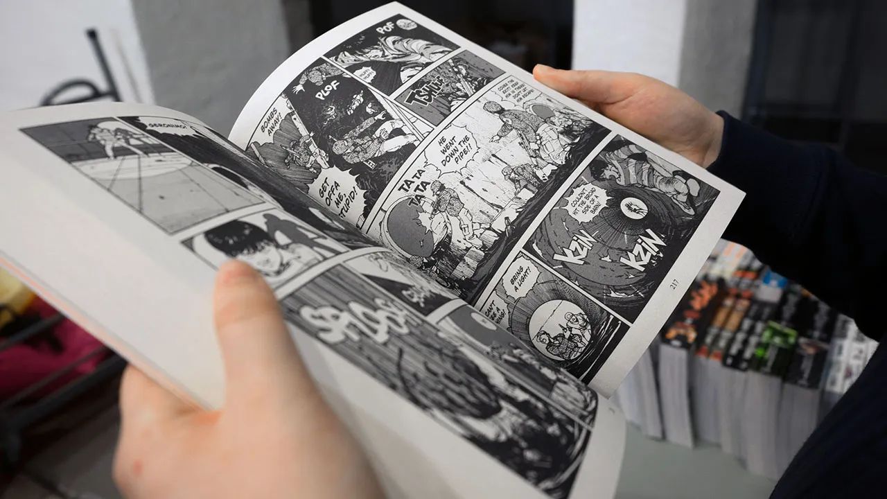 Why Readers Prefer Vertical Long-Strip Formatting Over Traditional Manga Panels